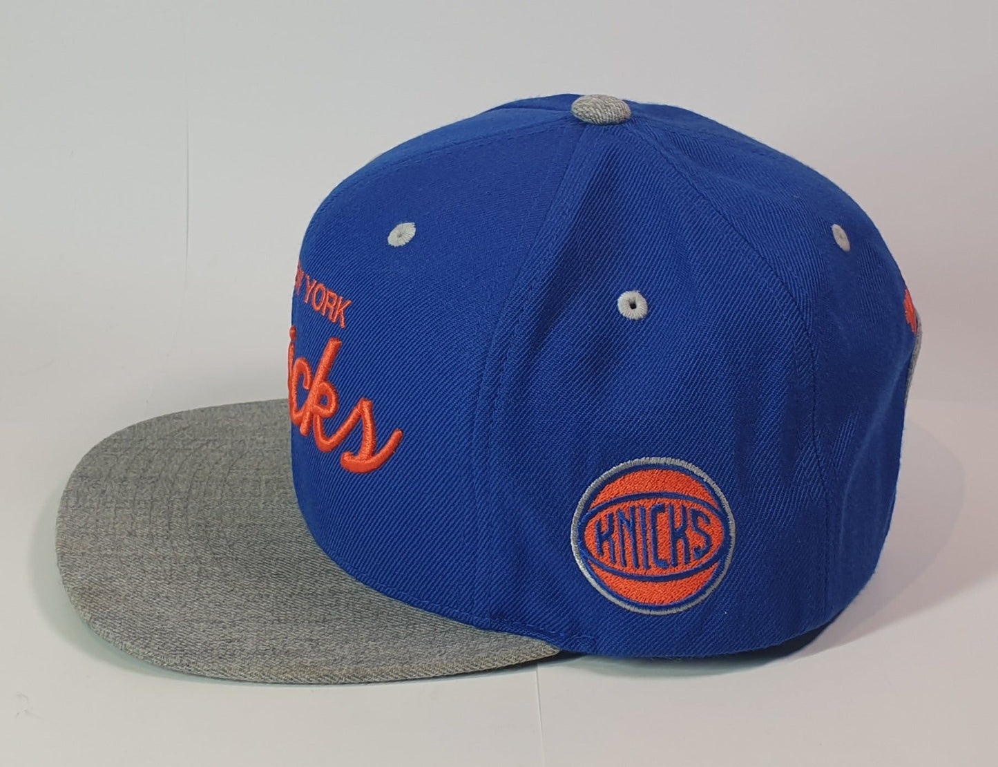 New York Knicks NBA Cap Mitchell And Ness Hat Snap Back One Size Blue Orange-PRE OWNED-