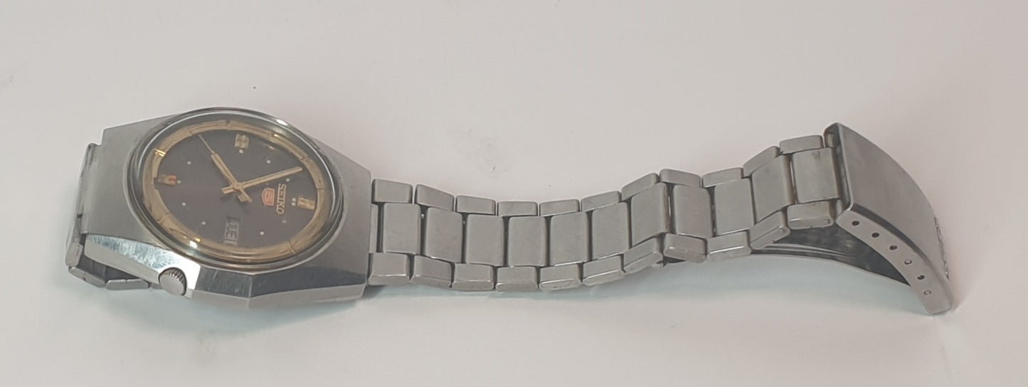 SEIKO MOVEMENT WATCH