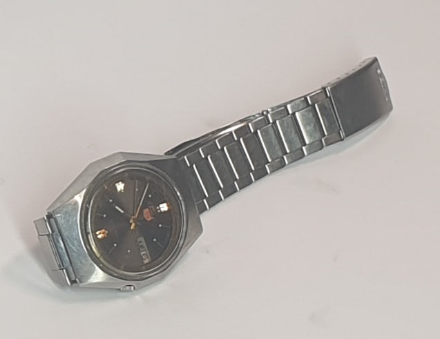 SEIKO MOVEMENT WATCH