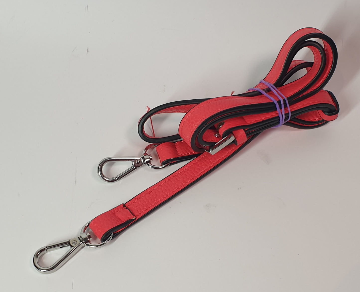 GUESS VINLY WITH POKETS