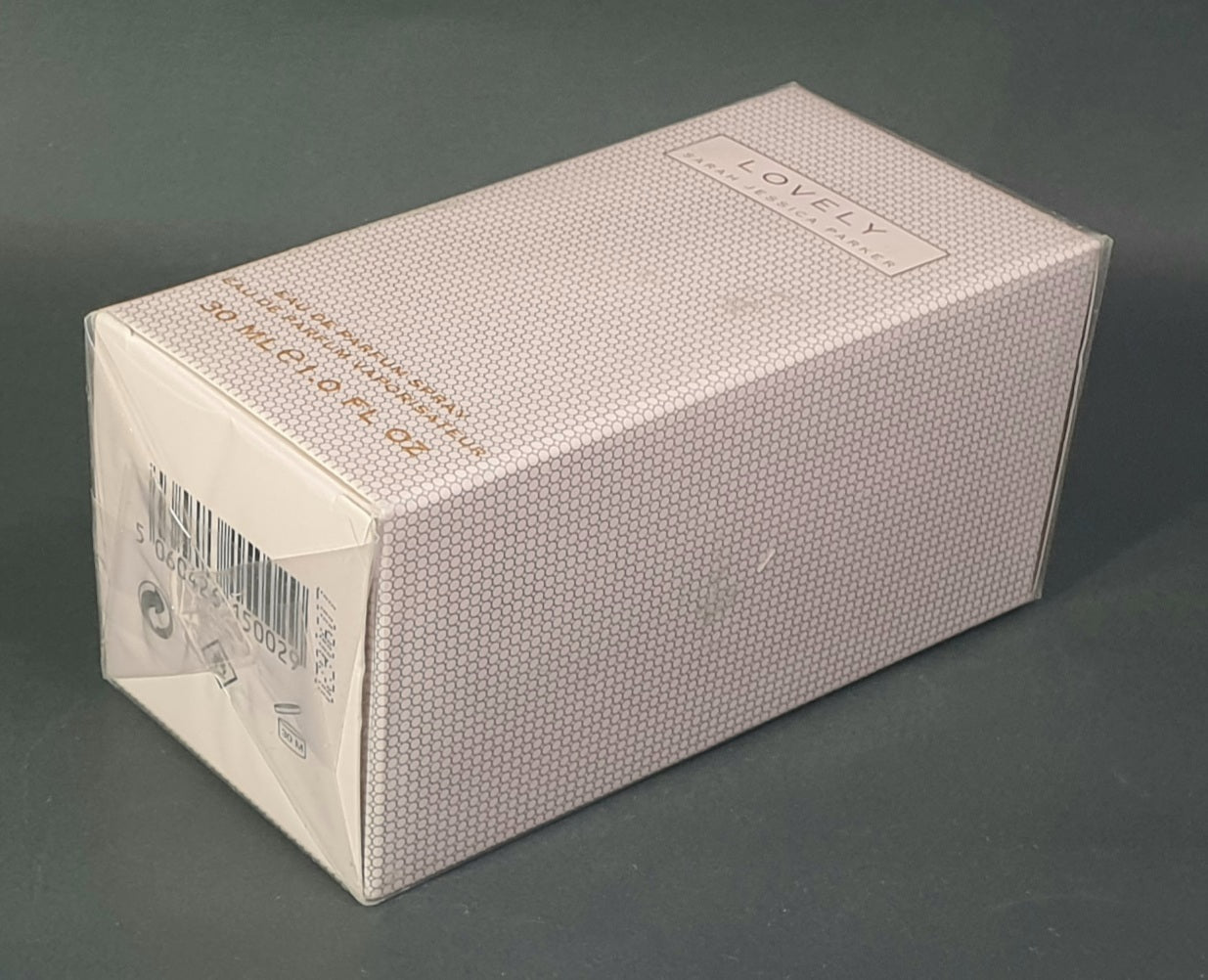 LOVELY SARAH JESSICA PARKER NEW