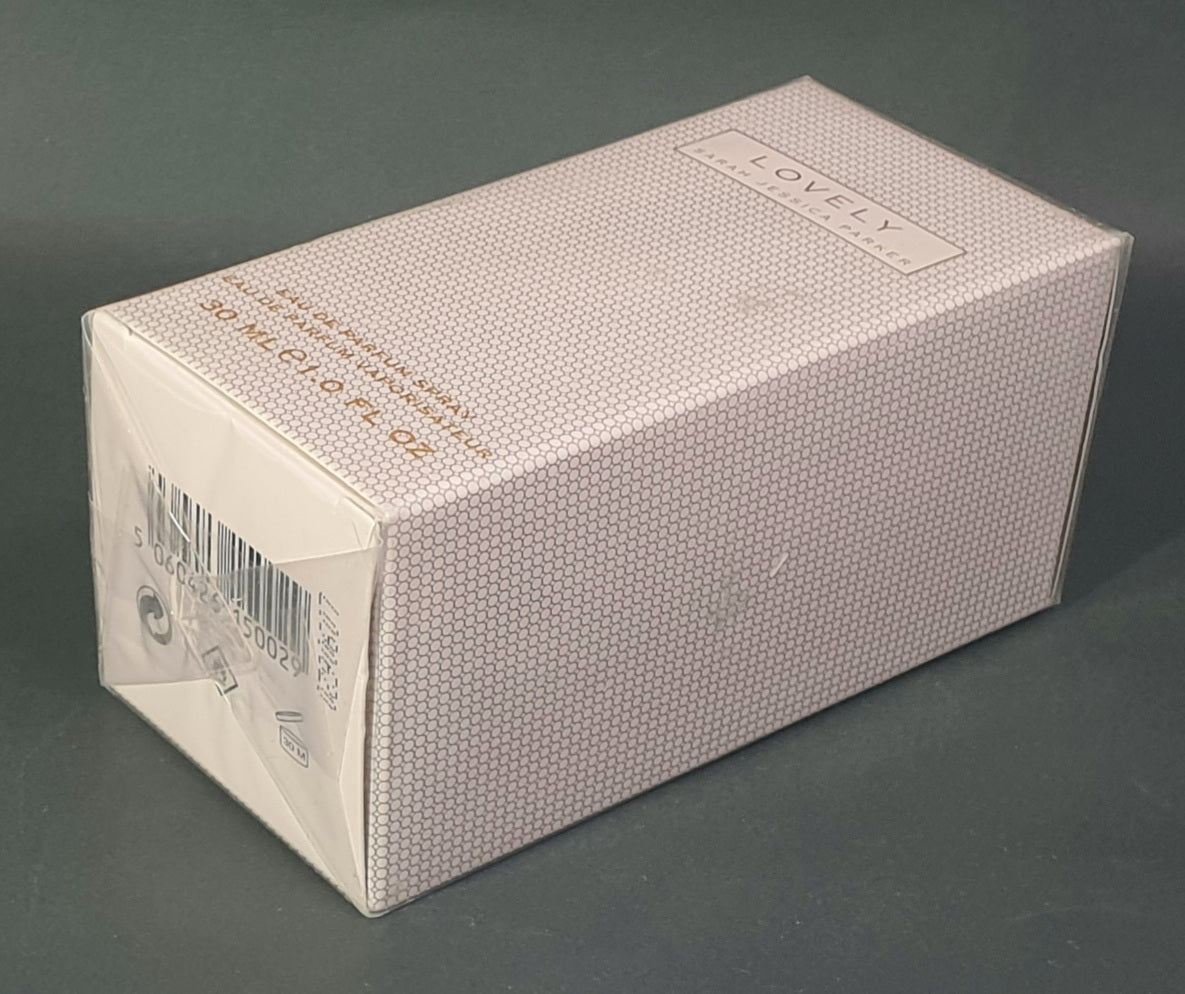 LOVELY SARAH JESSICA PARKER NEW