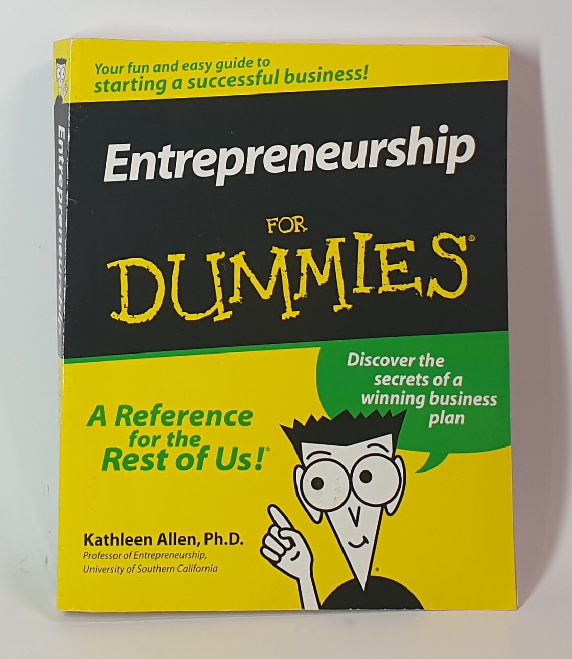 Book titled 'Entrepreneurship For Dummies' on a white background