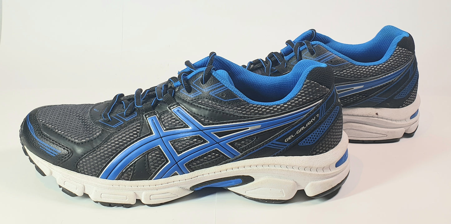 Asics Gel-Galaxy 7 running , black and blue.