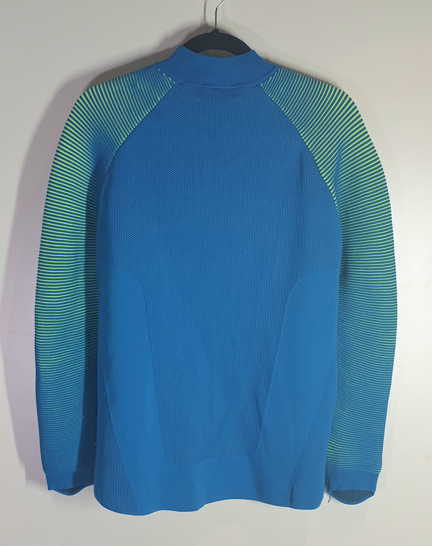 VINTAGE NIKE JACKET SIZE MEDIUM