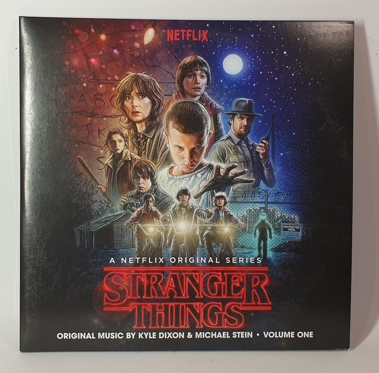 STRANGER THINGS RECORD - ORIGINAL SERIES SOUNDTRACK