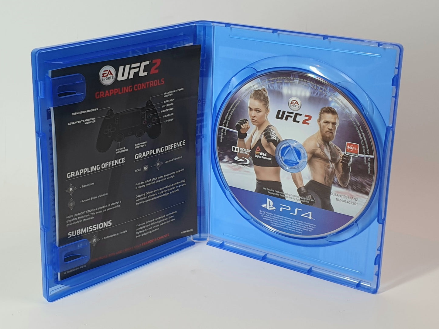 PS4 EA SPORTS UFC 2