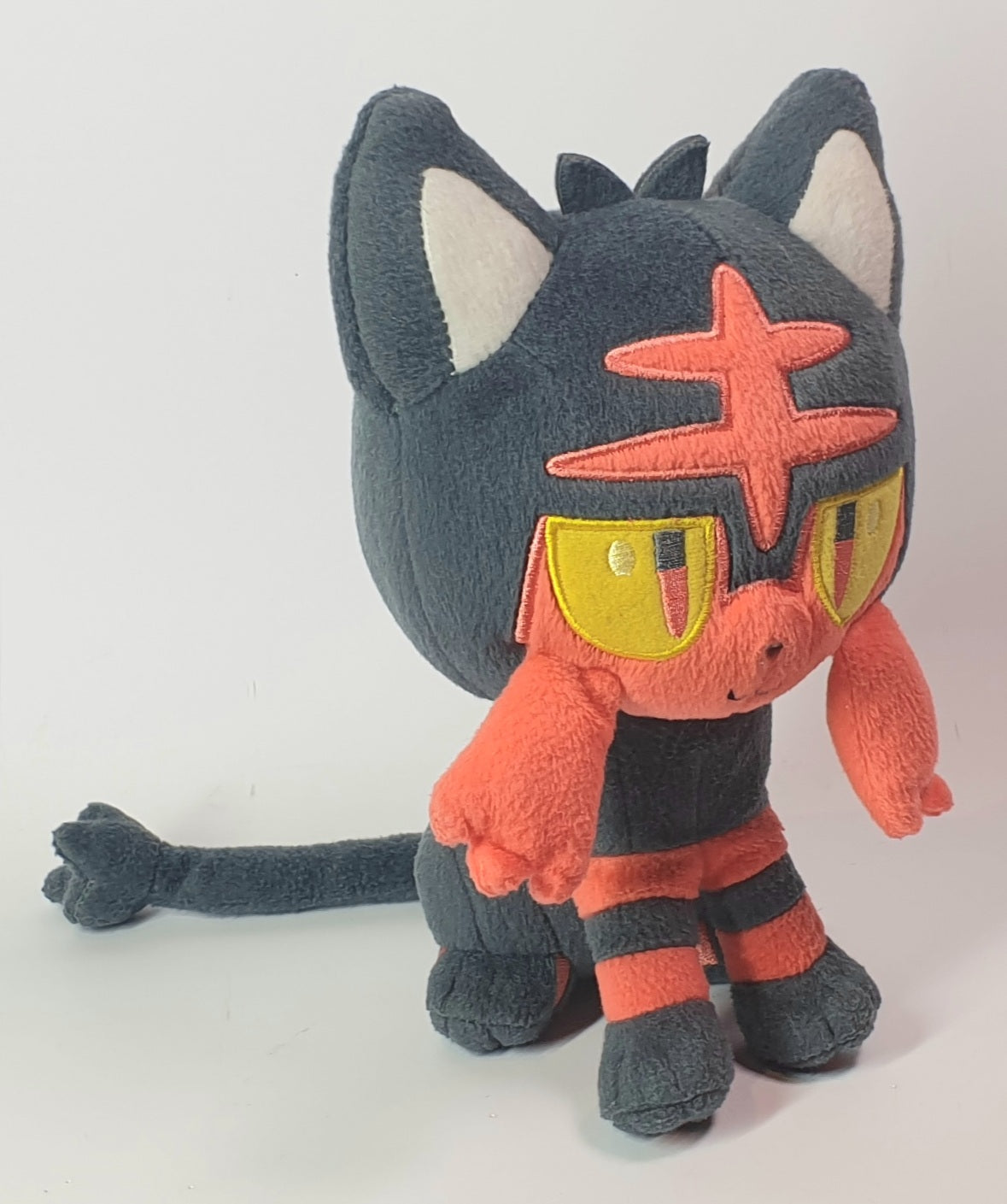 POKEMON TOMY - PLUSH TOY - PREOWNED - COLLECTIBLE